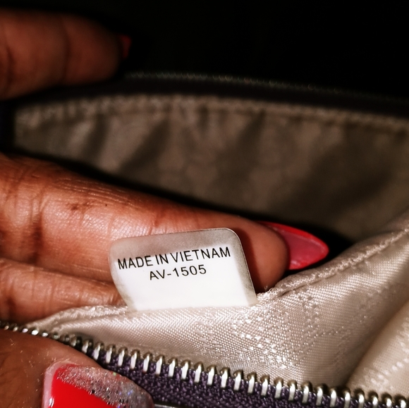 ((SOLD)) AUTHENTIC MICHAEL KORS PURSE & WALLET SET - Picture 12 of 16